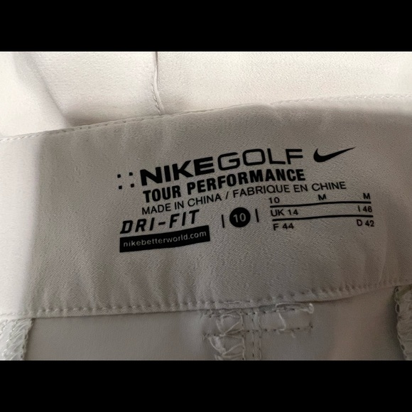 Women’s Nike shorts - Picture 3 of 4